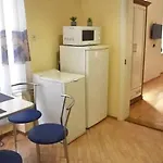 White On Center Apartment