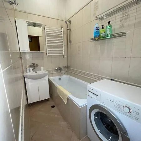 דירה White On Center לבוב