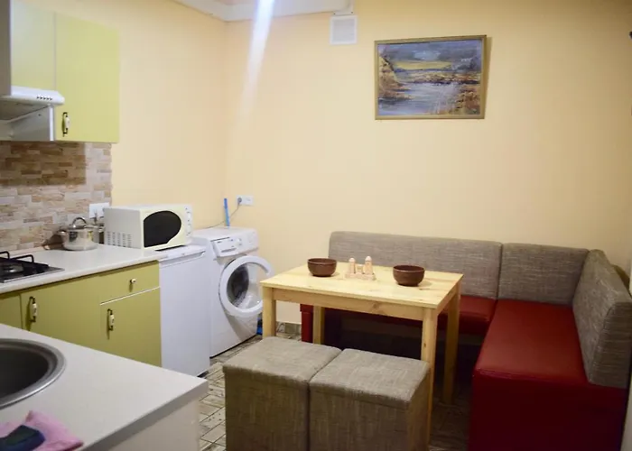 דירה White On Center *